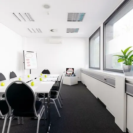 Hotel Airport & Seminarhotel Neu-Isenburg