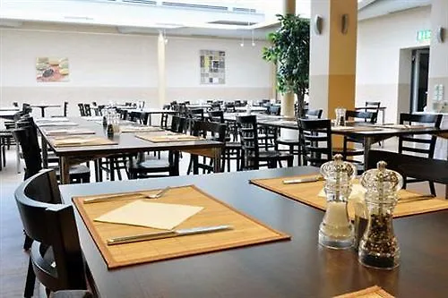 호텔 Airport & Seminarhotel 3*