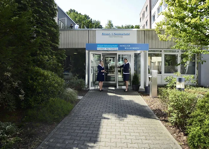 Airport & Seminarhotel 3*