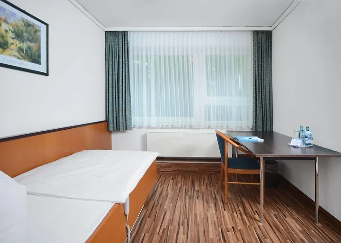 Airport & Seminarhotel 호텔 3*