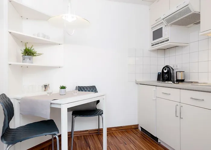 Airport & Seminarhotel 노이 이젠부르크